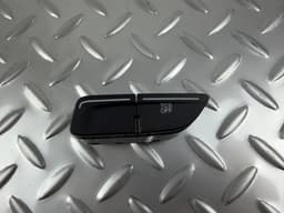 Кнопка TCS Ford Escape MK3 17-19 - превью 1