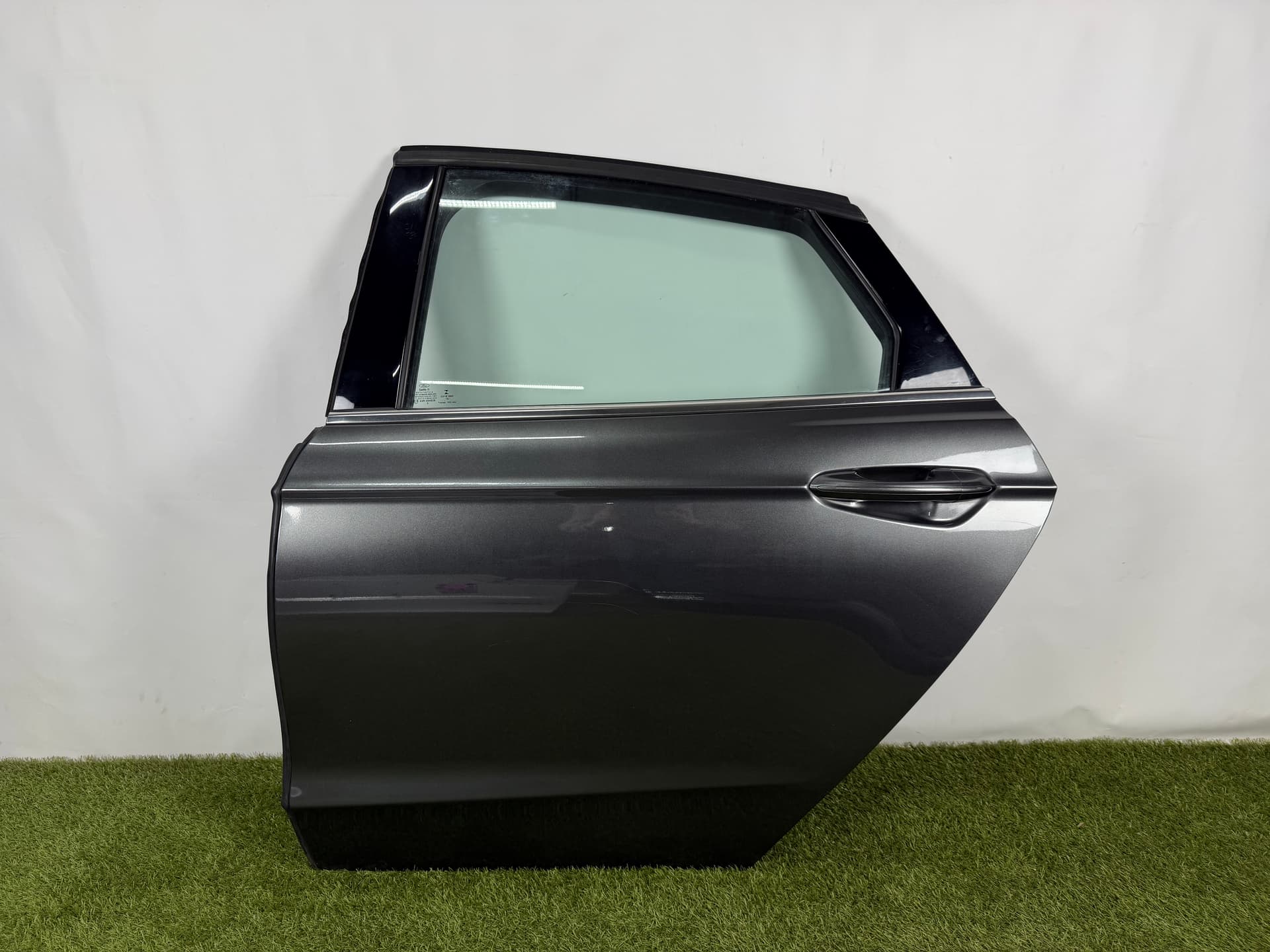 Двері голі задні ліві Ford Fusion mk5 13-20 графіт J7 - фото 1