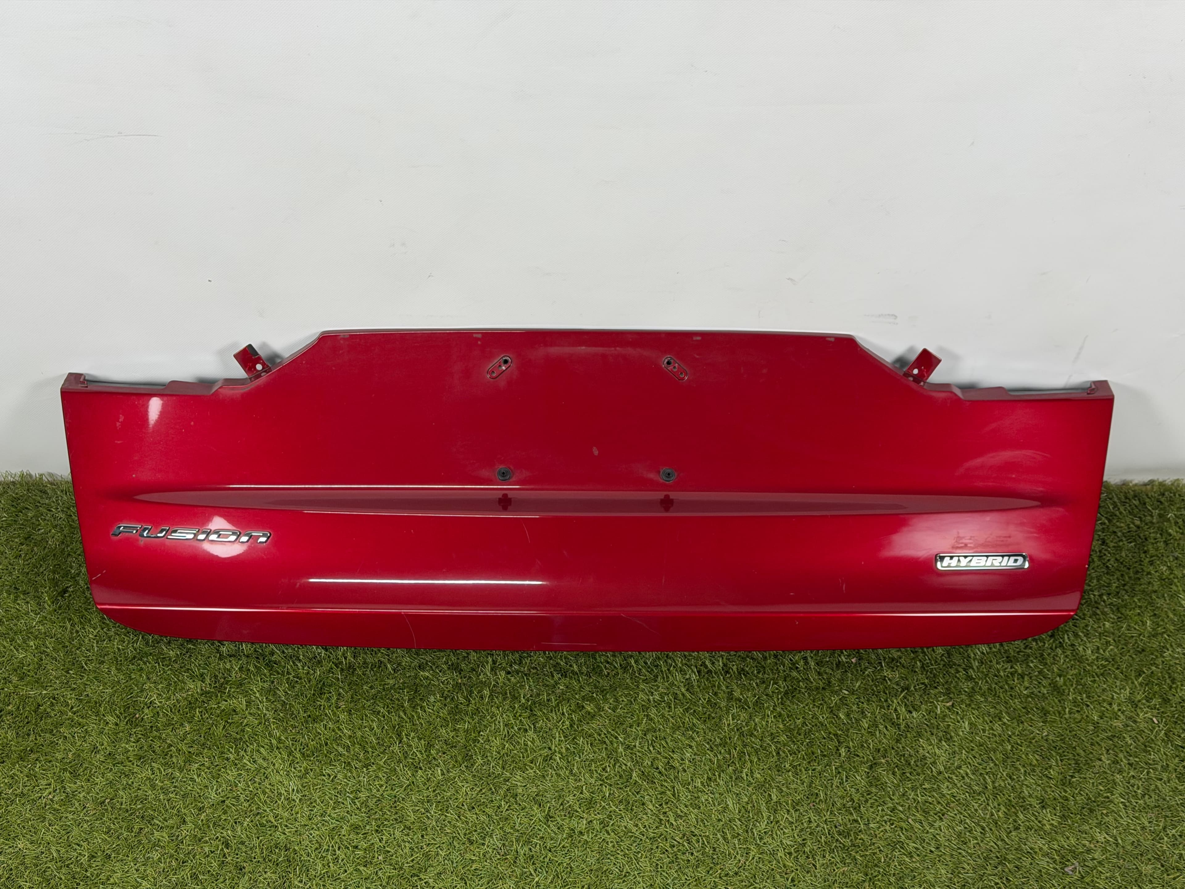 Накладка кришки багажника Ford Fusion mk5 19-20 під номер червоний D4