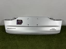 Накладка кришки багажника Ford Fusion mk5 19-20 під номер срібло UX - превью 1