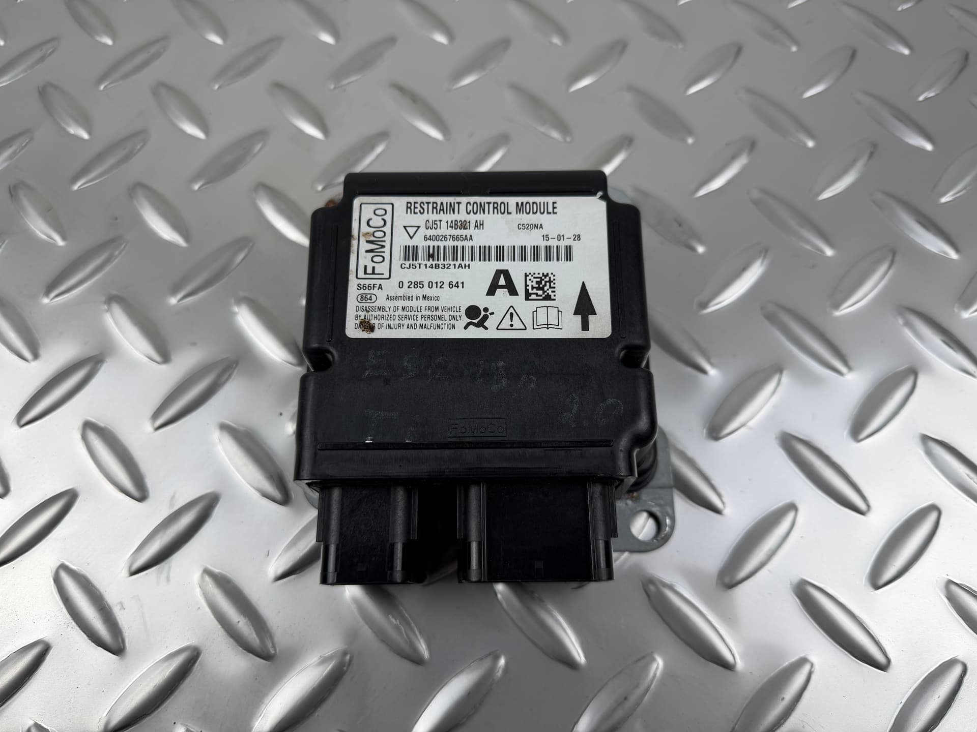 Модуль srs airbag компьютер подушек безопасности Ford Escape MK3 13-16 - фото 1