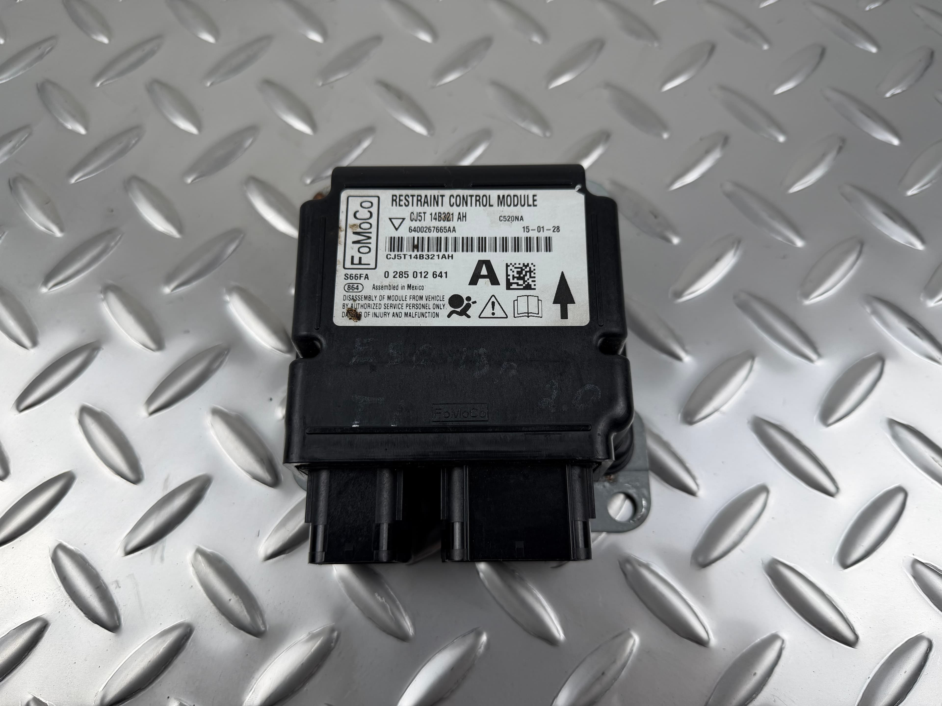 Модуль srs airbag компьютер подушек безопасности Ford Escape MK3 13-16