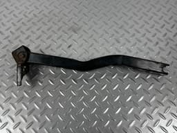 Підсилювач переднього підрамника правий Ford Escape MK3 13-19 з кронштейном - превью 1