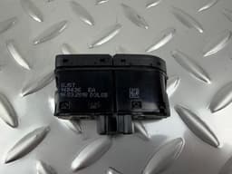 Кнопка TCS Ford Escape MK3 17-19 - превью 3