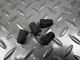 Відбійник капота Ford Escape MK3 13-19 на капоті - превью 3