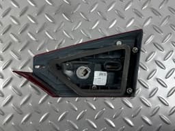 Ліхтар внутрішній кришка багажника лівий Ford Fusion mk5 17-18 галоген - превью 4