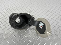 Лючок бензобака з корпусом Ford Escape MK3 13-19 золотий GN - превью 2